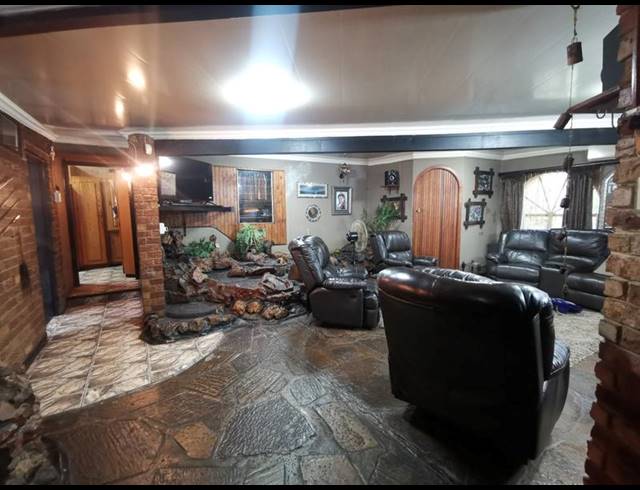 3 BEDROOM HOUSE FOR SALE IN SASOLBURG EXT 4